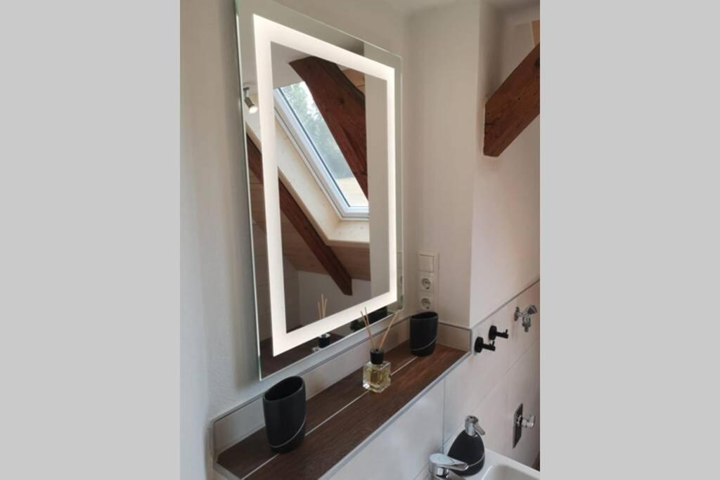 Ruhig Gelegene, Top Moderne Ferienwohnung - Hot Tub Und Sauna Gegen Aufpreis Neuhaus an Der Eger 외부 사진