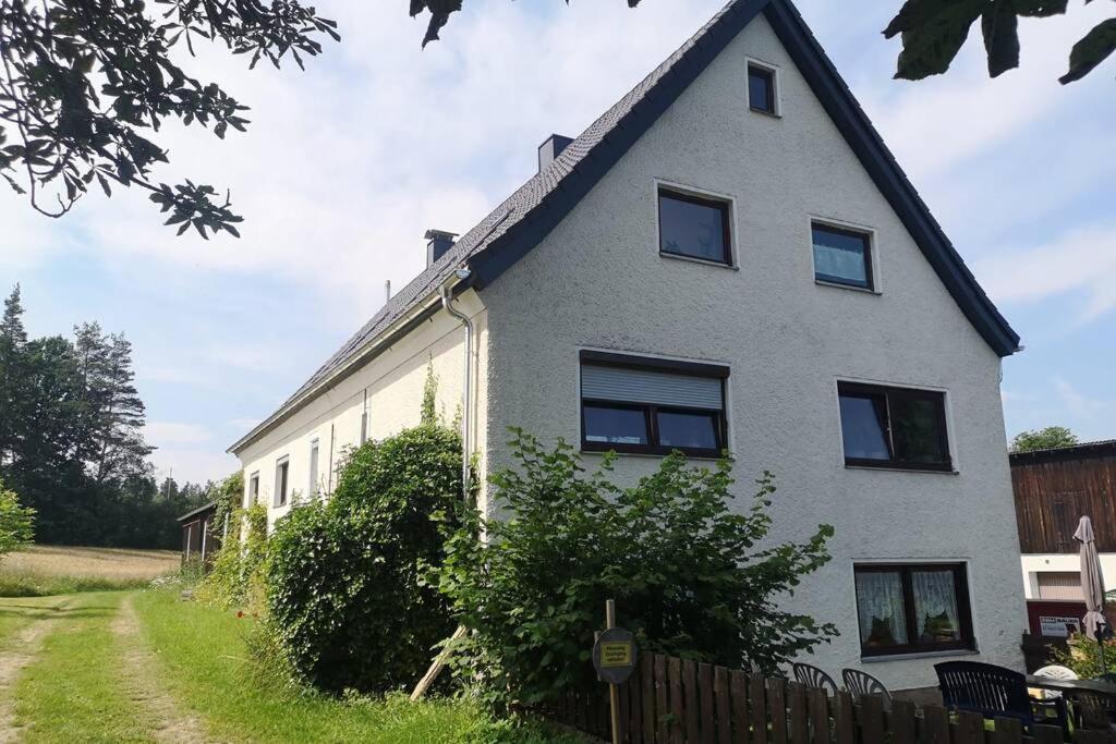 Ruhig Gelegene, Top Moderne Ferienwohnung - Hot Tub Und Sauna Gegen Aufpreis Neuhaus an Der Eger 외부 사진