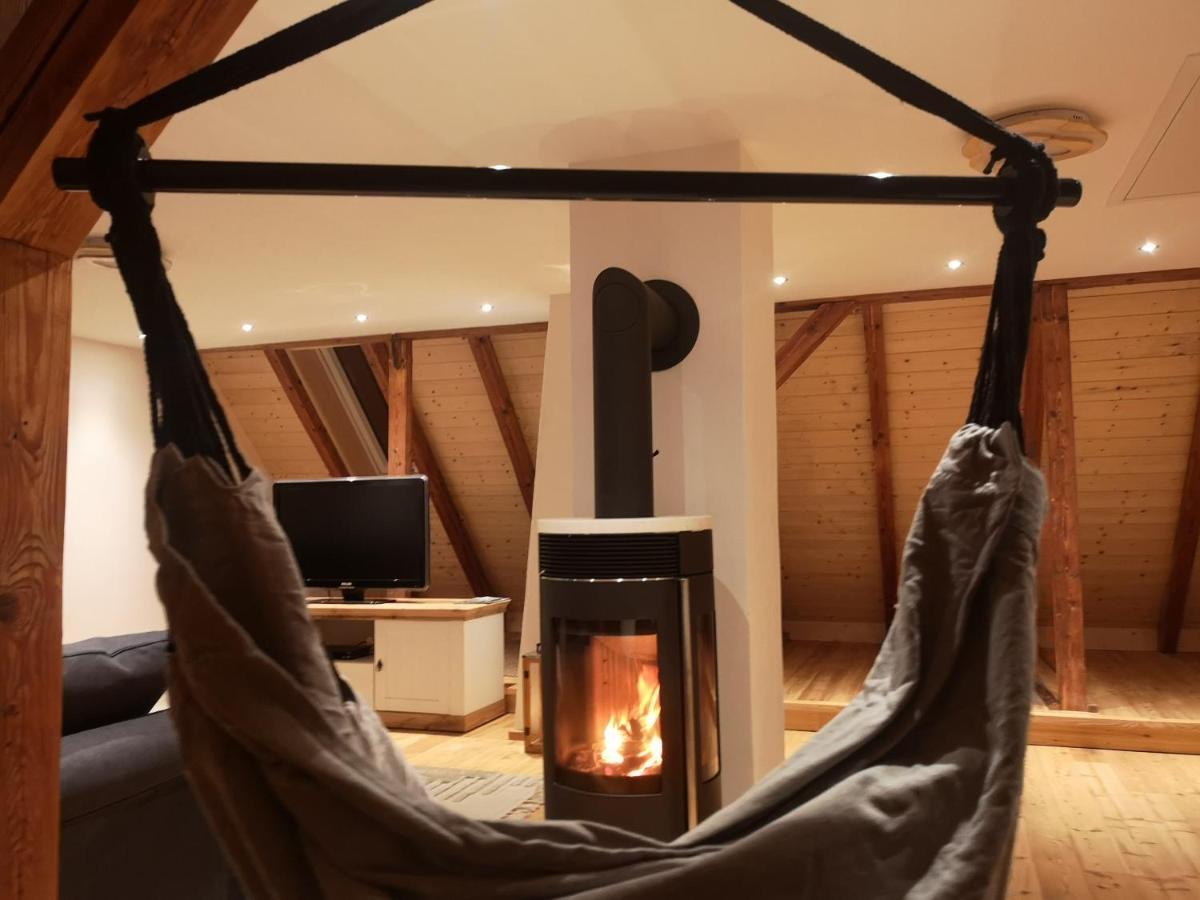 Ruhig Gelegene, Top Moderne Ferienwohnung - Hot Tub Und Sauna Gegen Aufpreis Neuhaus an Der Eger 외부 사진