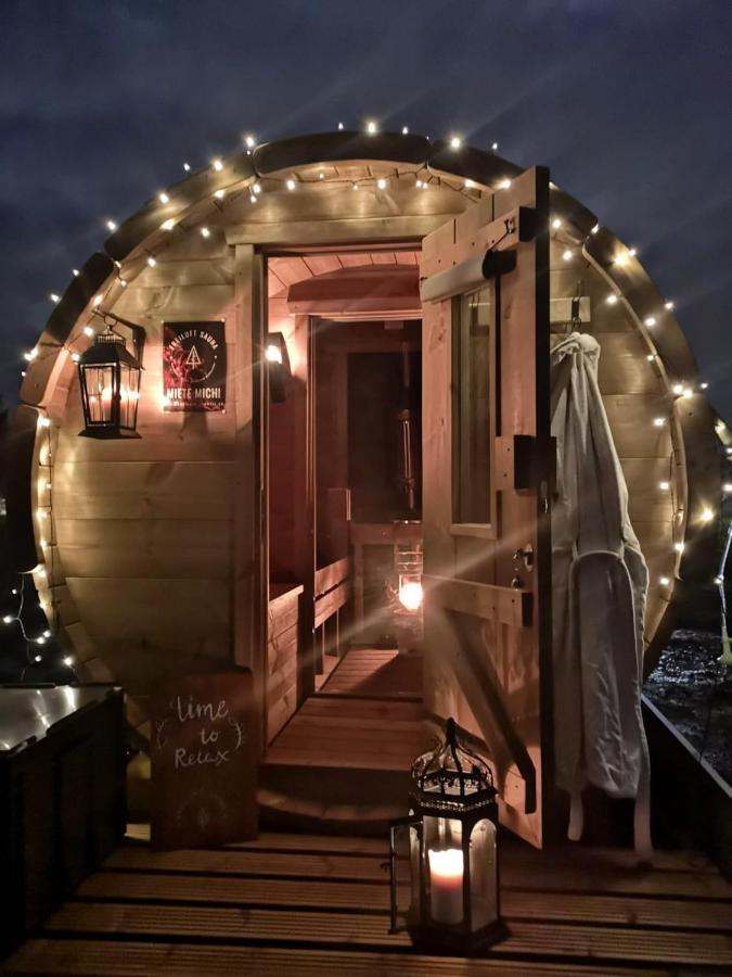 Ruhig Gelegene, Top Moderne Ferienwohnung - Hot Tub Und Sauna Gegen Aufpreis Neuhaus an Der Eger 외부 사진